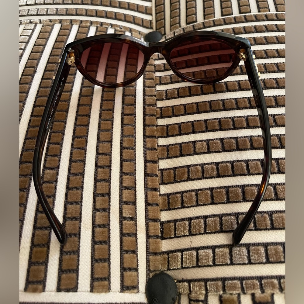 Chanel CC Logo Butterfly Sunglasses - Picture 3 of 9